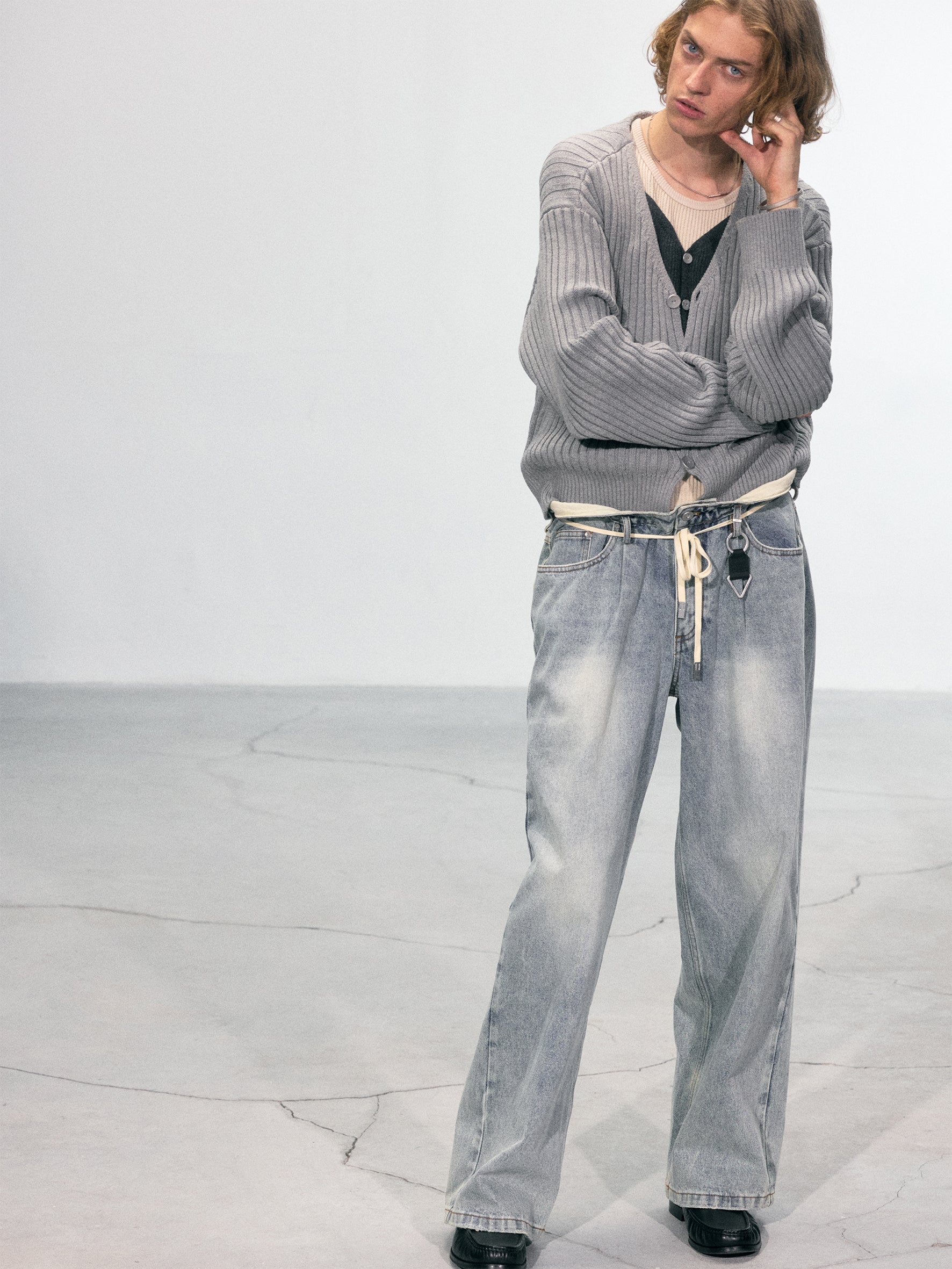 010 - Disarray Baggy Jeans