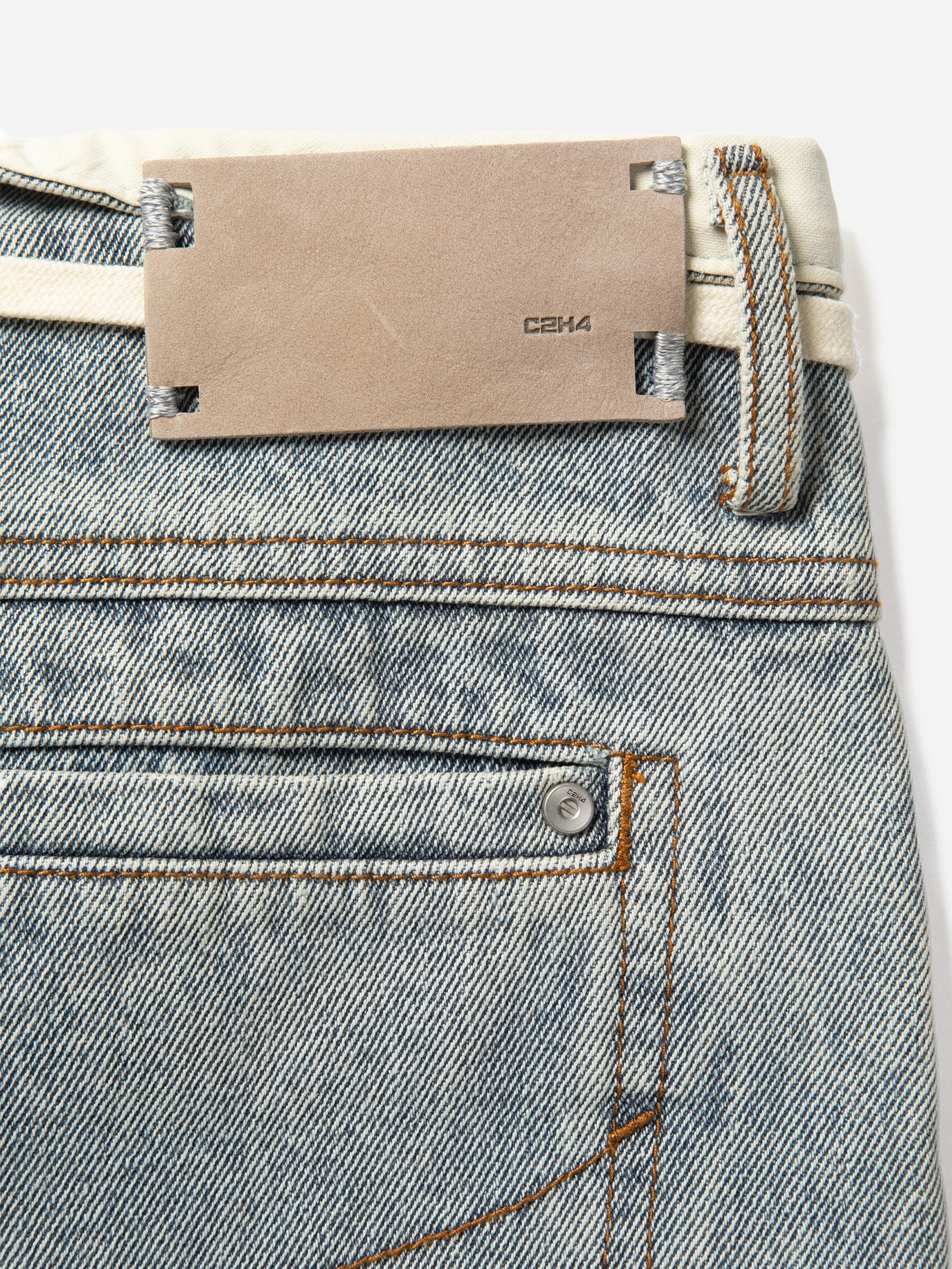 010 - Disarray Baggy Jeans