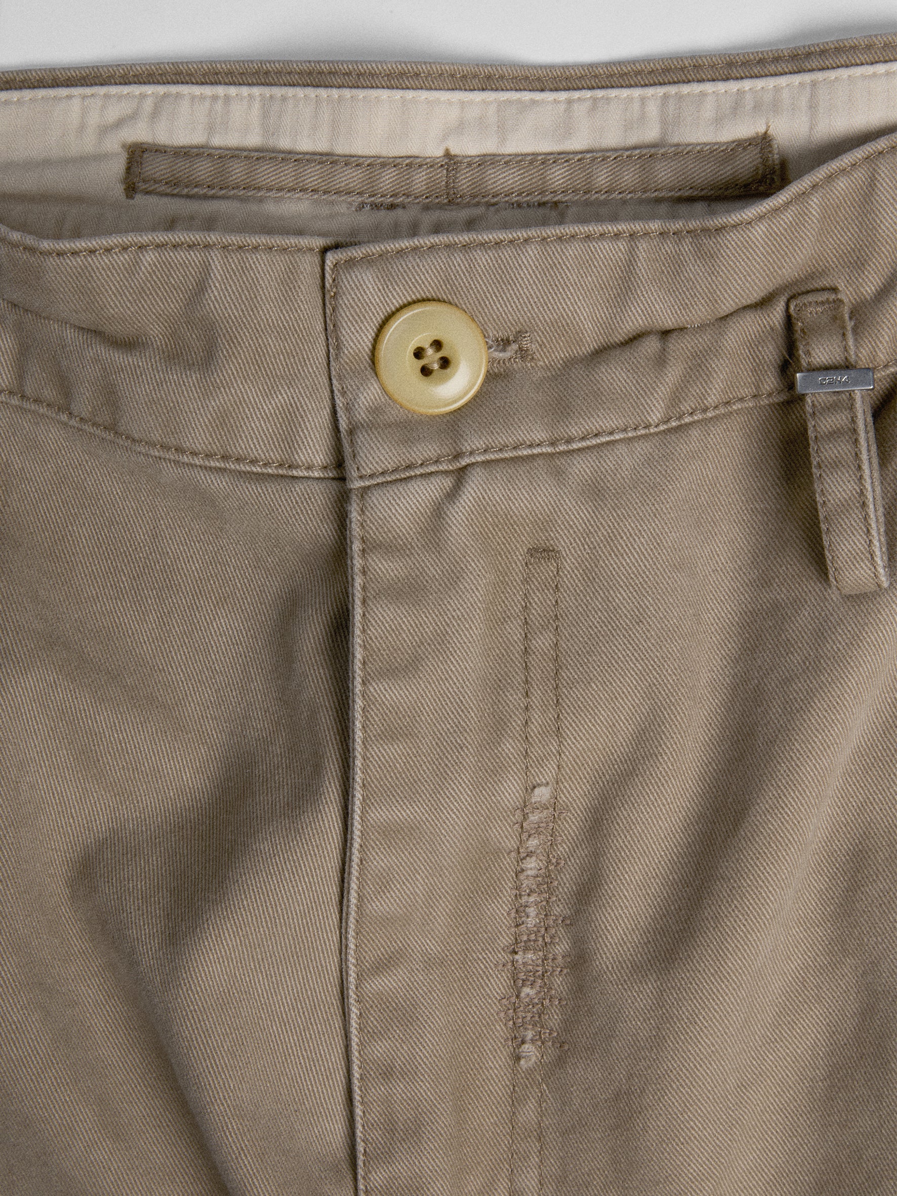 011 - Moccasin Memory Faded Chino
