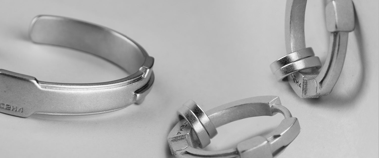 CASE #R001-X"NEONAISSANCE"JEWELRY COLLECTION