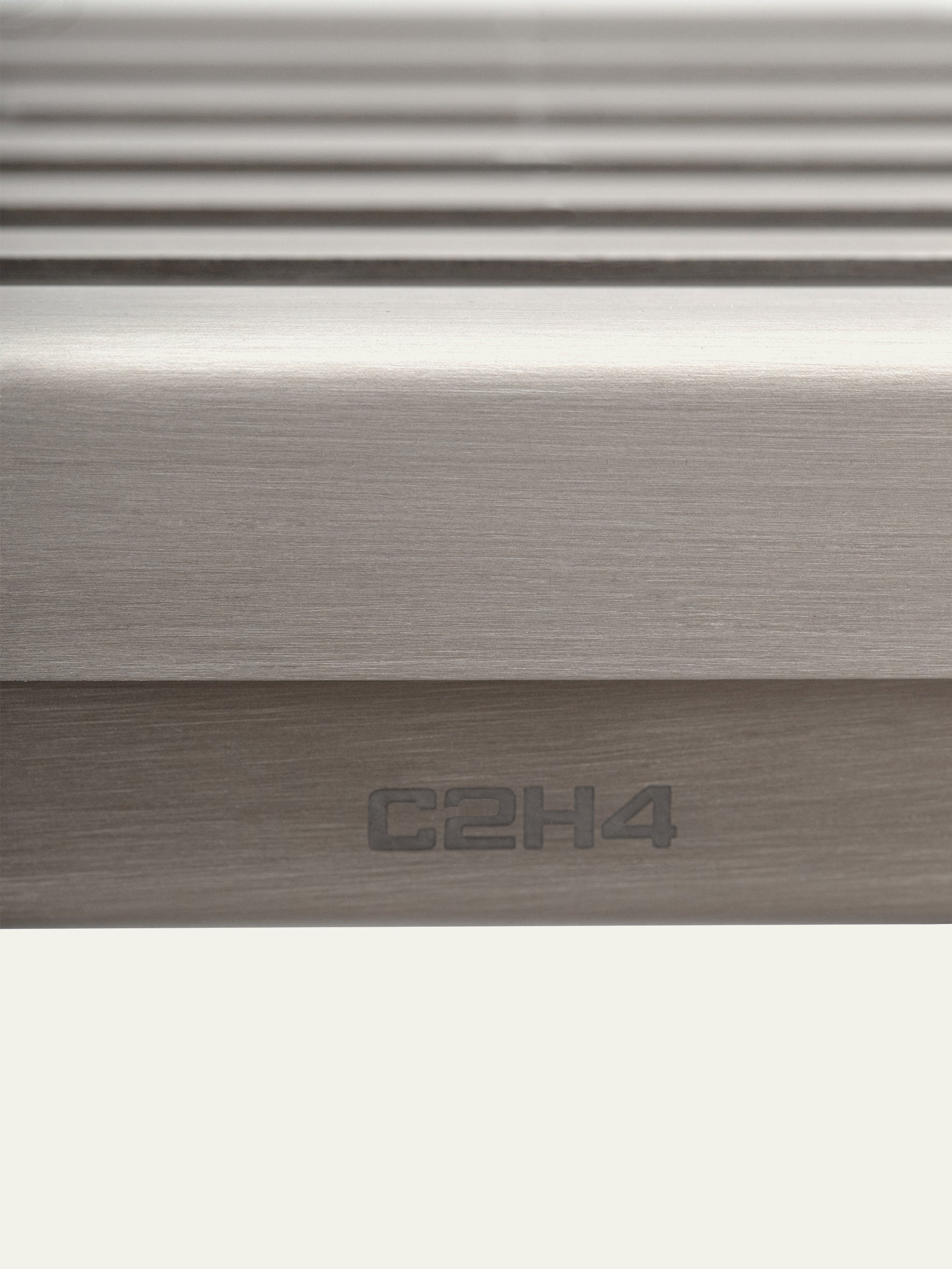 006 - AT-2 Floor Ashtray