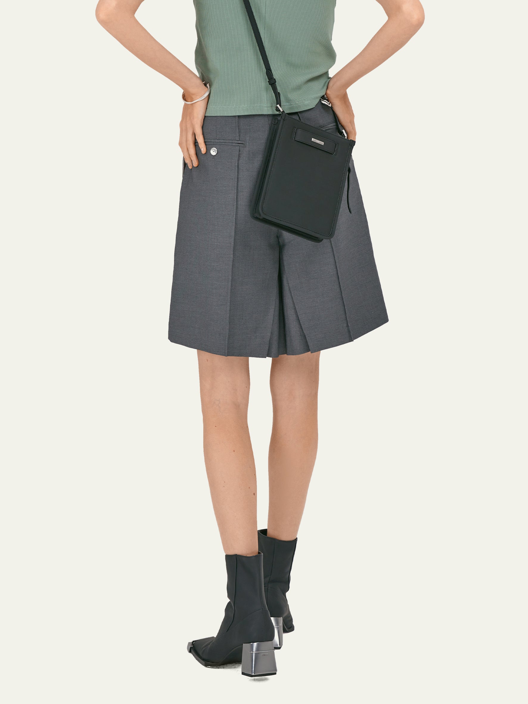 007 - C. Perriand Pleated Waistless Shorts