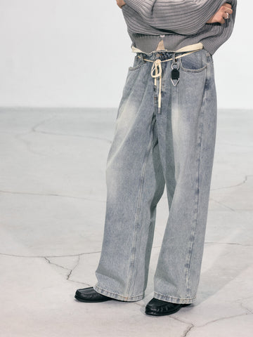 010 - Disarray Baggy Jeans