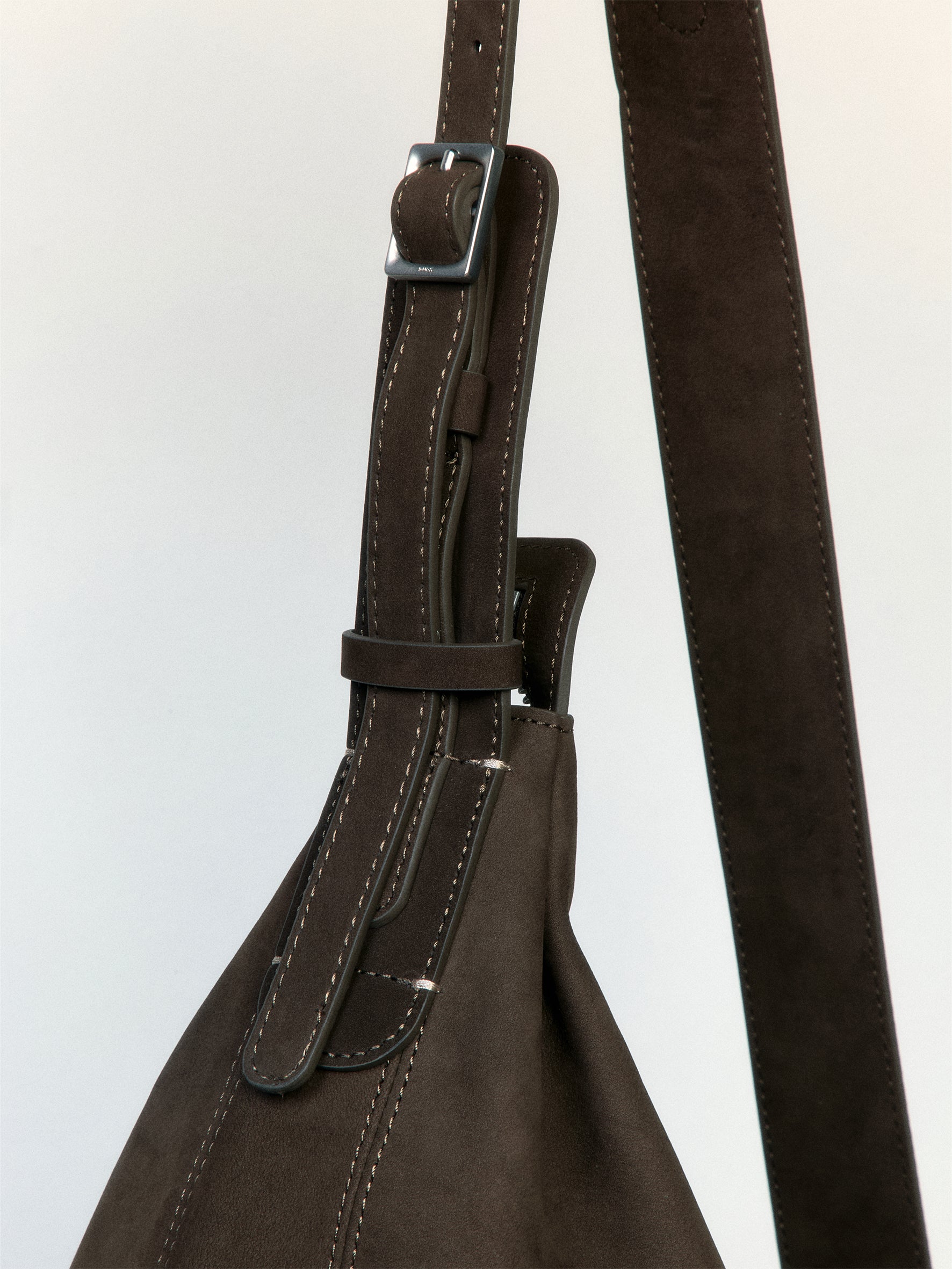 012 - Writer‘s Arc Commuter Bag
