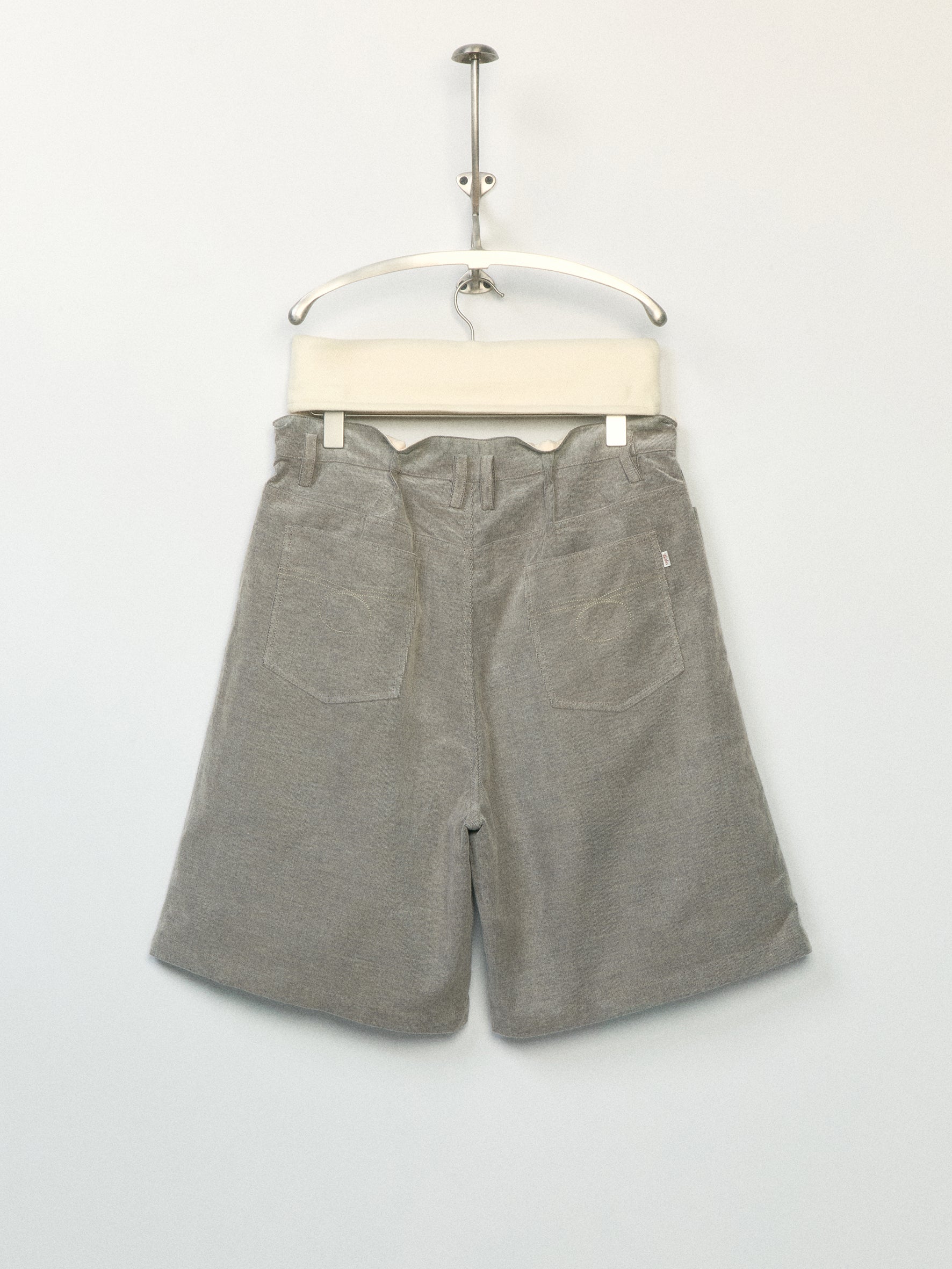 012 - North Hollywood Relaxed Mid-Length Shorts